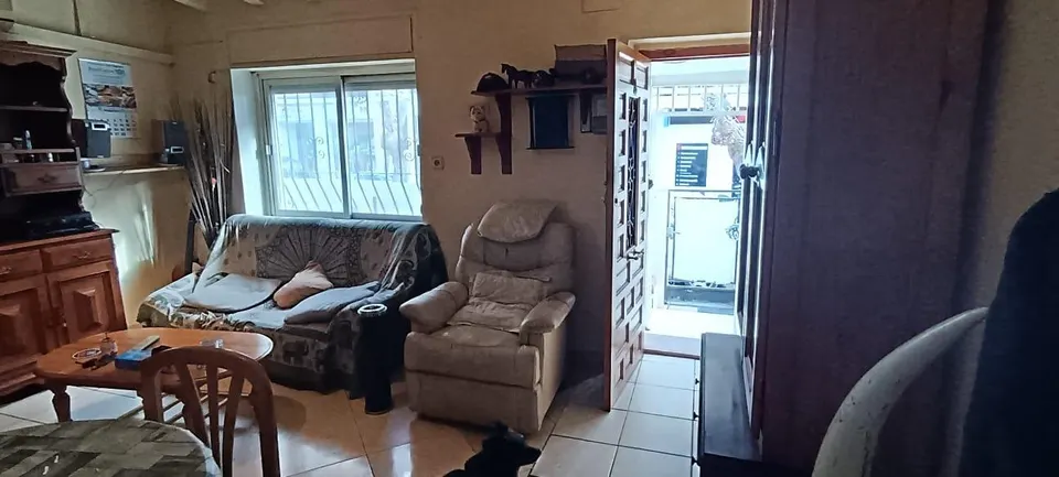 CHALET CON 3 DORMITORIOS, ZONA CON TODOS LOS SERVICIOS CERCA, COLONIA MADRID
