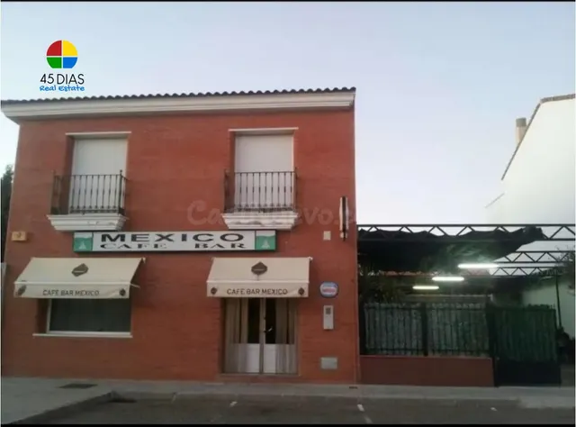 casa en venta con garaje privado en Montijo Badajoz - foto 2