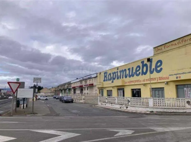 OPORTUNIDAD ÚNICA EN ATARFE!!