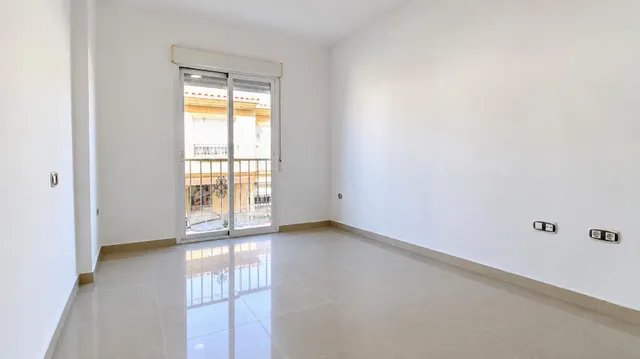 ¡Estrena tu nuevo hogar en Atarfe! Piso de 2 dormitorios con garaje — 18