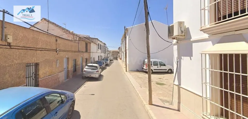 Venta de casa en Marinaleda, Sevilla.