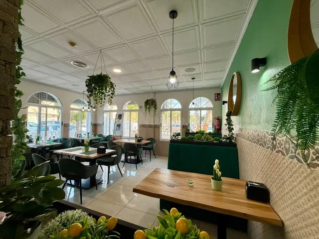 Local comercial 101m² en alquiler - Los secanos - foto 4