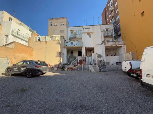 EDIFICIO HISTORICO EN PLENO CENTRO DE LA UNION — 36