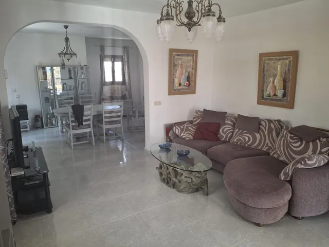 CHALET EN ORIHUELA COSTA CON GRAN PARCELA Y PISCINA PRIVADA — 10