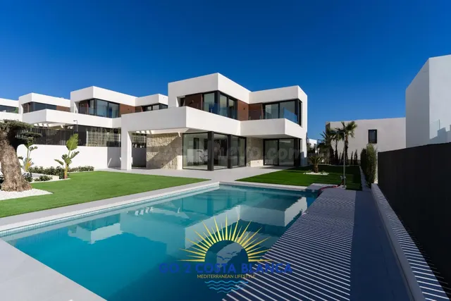 Villa 3 habitaciones 227m² en venta - Sierra cortina - foto 2