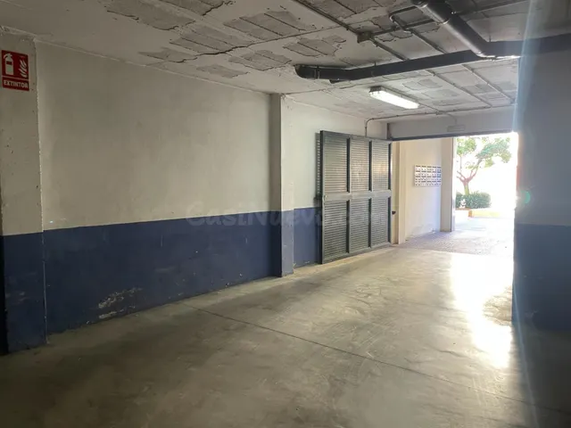 PLAZA DE APARCAMIENTO Y TRASTERO EN VENTA — 2