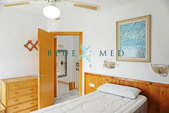 Tríplex en primera línea con vistas al mar en el alamillo — 24