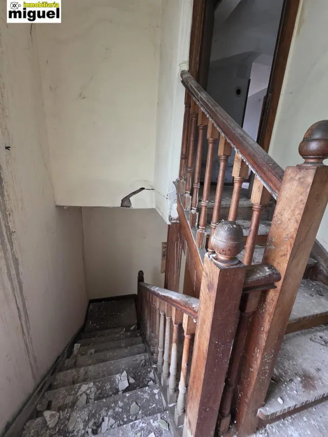 Se vende gran propiedad para rehabilitar en Abándames, Peñamellera Baja — 23