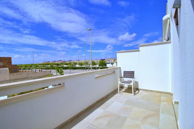 Casa adosada tipo duplex en Torre de la Horadada. — 40