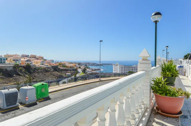 Dúplex con 3 dormitorios y vistas al mar en Loma Dos: Proyecto con alto potencial de reforma — 41
