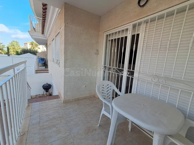 Apartamento con jardín de 40m2 en planta baja en Los Collado - foto 3