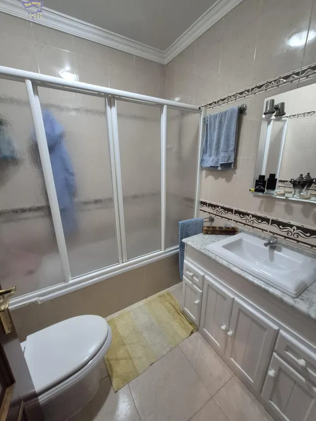 SE VENDE CASA EN ZONA CENTRO — 41