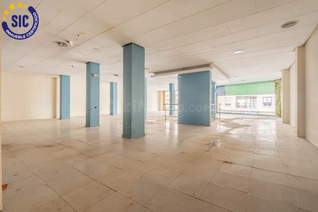 SE VENDE LOCAL COMERCIAL EN AVENIDA PRINCIPAL DE BENETÚSSER - foto 4