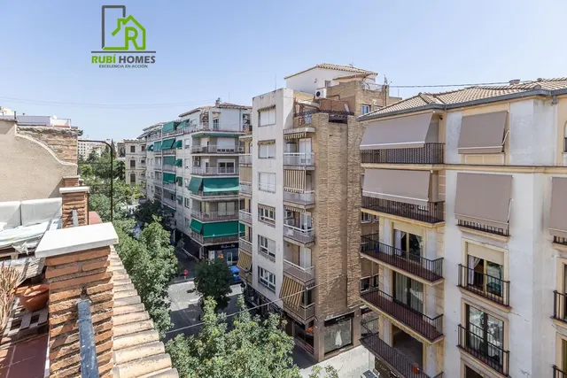 ÁTICO EN VENTA - GRANADA (C/San Juan de Dios) - foto 3