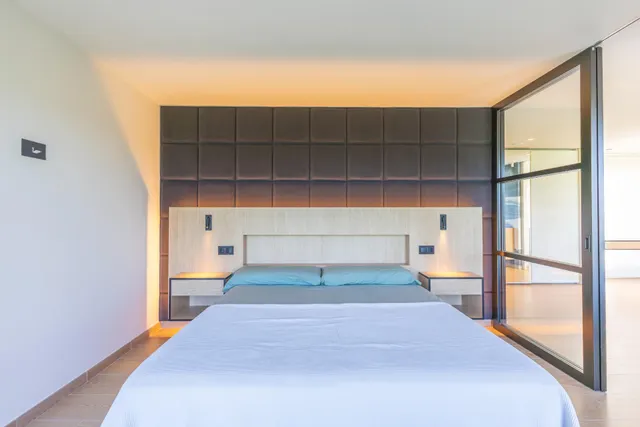 Espectacular chalet en Sancibrián con piscina climatizada — 25