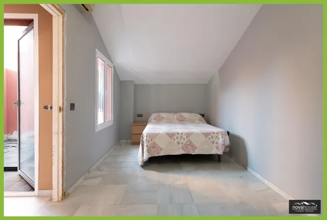 CHALET ADOSADO CON VISTAS AL CAMPO DE GOLF — 20
