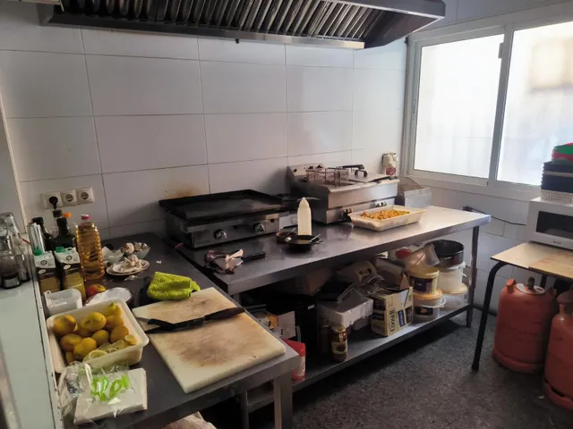 Local comercial en venta en Fuengirola. — 8