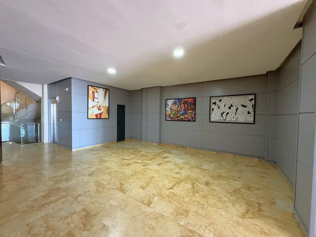 Apartamento moderno y espacioso en primera línea de mar junto a Playa del Cura. ¡3 dormitorios, 2 baños, balcón con vistas al mar (sureste) y piscina comunitaria! — 37