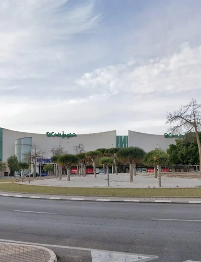 DOS PLAZAS DE GARAJE ZONA CORTE INGLES - foto 2