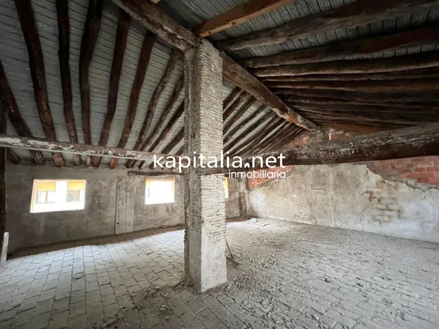 Casa a la venta en Ontinyent zona centro . — 8