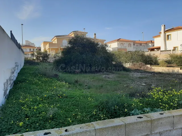 EXCLUSIVA PARCELA FRENTE AL MAR - foto 5