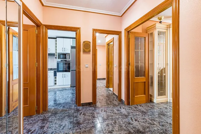 Alquiler en Montegrande – 3 dormitorios, terraza y hasta 2 p