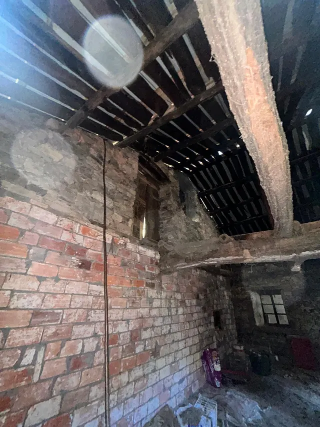 Encantadora Casa de Piedra en Villafranca del Bierzo por solo €65,000 — 36