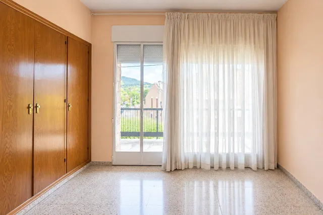 CASA A 3 VENTS AL CENTRE DE MATADEPERA — 40