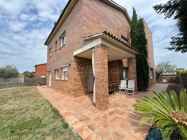 Espectacular casa seminueva a los cuatro vientos en La Torre - foto 3