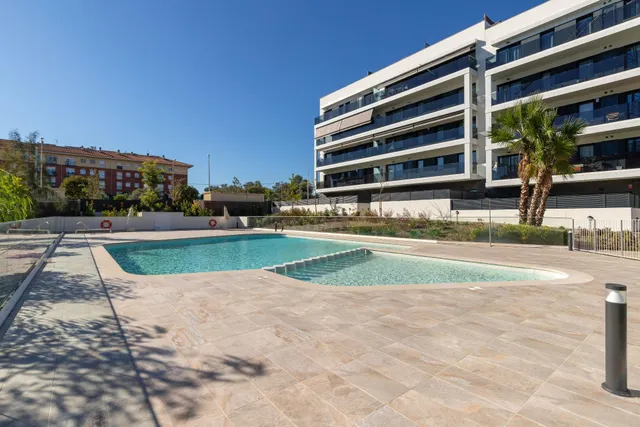 Àtic de somni amb solàrium privat i piscina — 33
