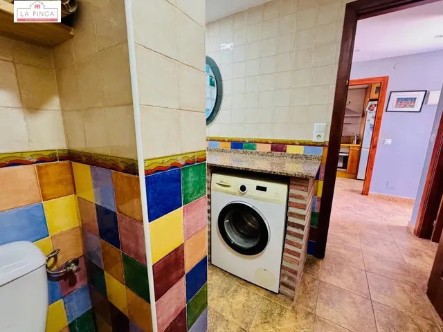 2 dormitorios con piscina y parking a 150m de la playa — 26