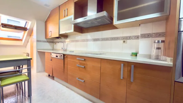 Piso en venta en el centro de Carballiño con 2 habitaciones  - foto 3