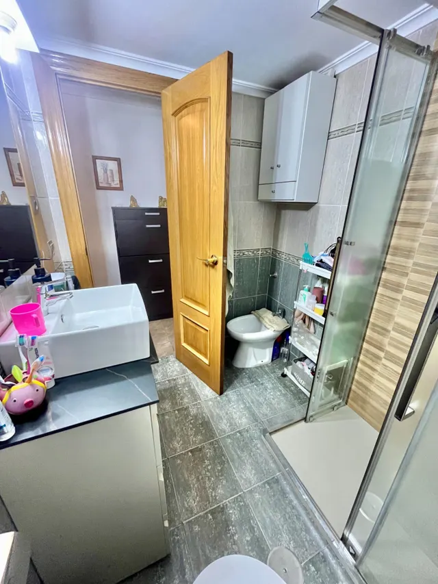¡¡Piso Reformado de 4 habitaciones y 2 Baños en Carolinas, Alicante!! — 32