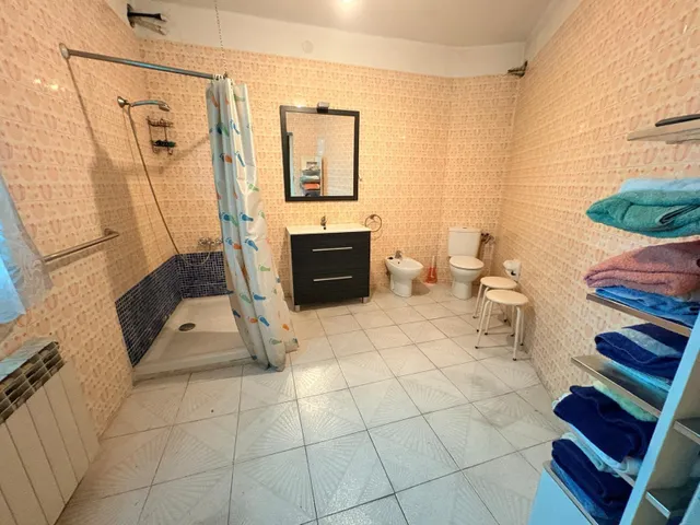 Fantastica Casa en Santa Margarida de Montbui  con almacen muy amplio y  dos terrazas solarium. — 11