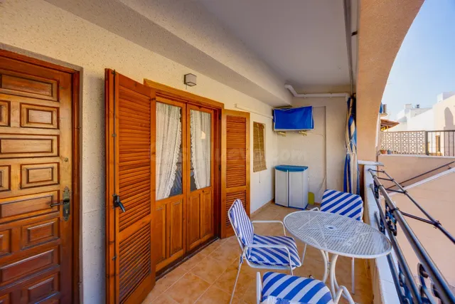 Ático duplex con solárium, vistas al mar y a 280 metros de la playa de La Mata — 5