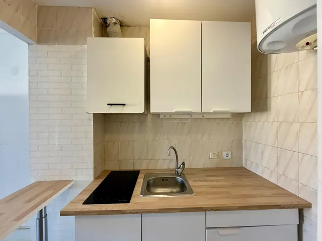 Estudio con Vistas y Piscina en Torrevieja - ¡Tu Oportunidad Ideal! — 18