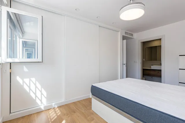 Alquiler vivienda en Juan Carlos I- Avenida Infanta Cristina. — 18