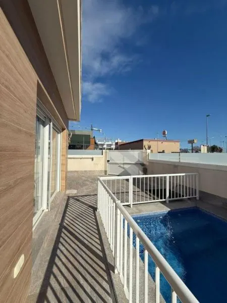 Casa 4 habitaciones 150m² en venta - Zona Pueblo - foto 4
