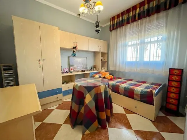 CHALET EN VENTA ATARFE — 28