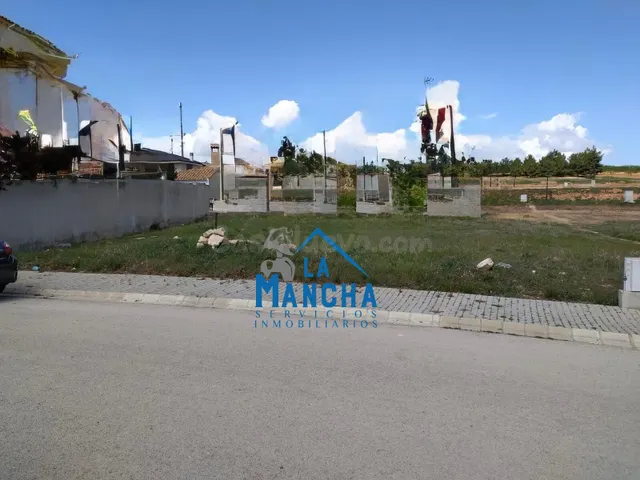 *92.000€* INMOBILIARIA LA MANCHA VENDE TERRENO URBANO EN BAL - foto 3