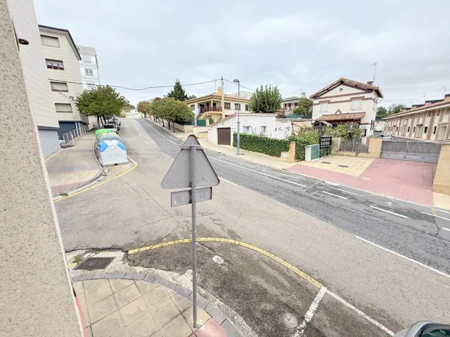 Piso en el sector B de Estella — 17