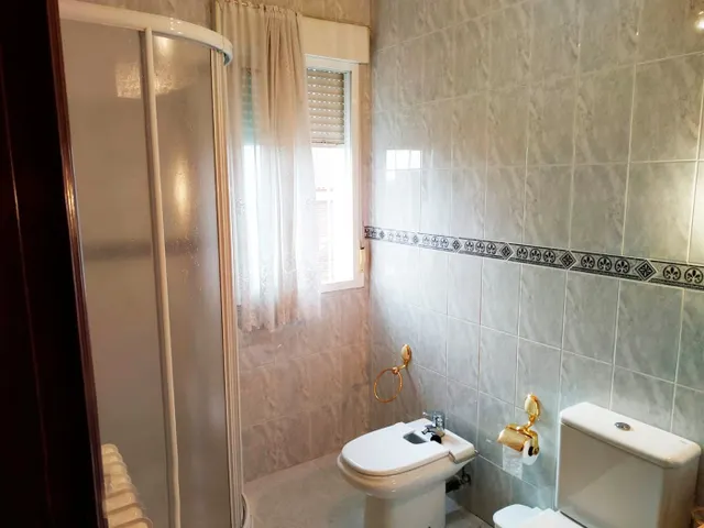 Urbis te ofrece un chalet independiente en venta en Castellanos de Villiquera, Salamanca. — 25