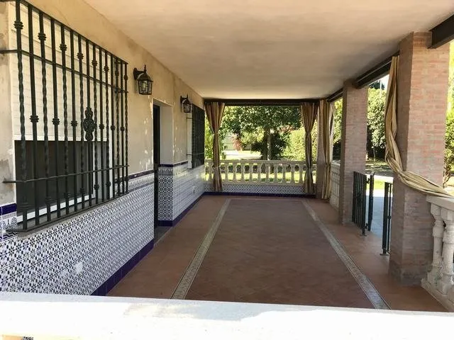 ZONA CUEVAS BAJAS - PARCELA DE 3.000M2 CON 2 CASAS Y PISCINA - foto 3