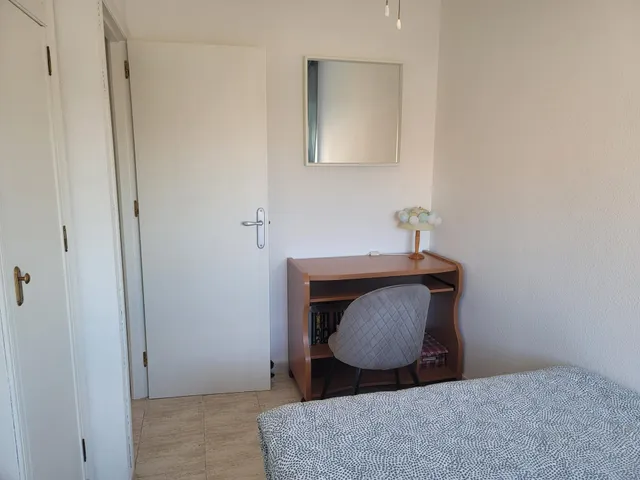 encantador ático con 3 dormitorios y piscina comunitaria — 19