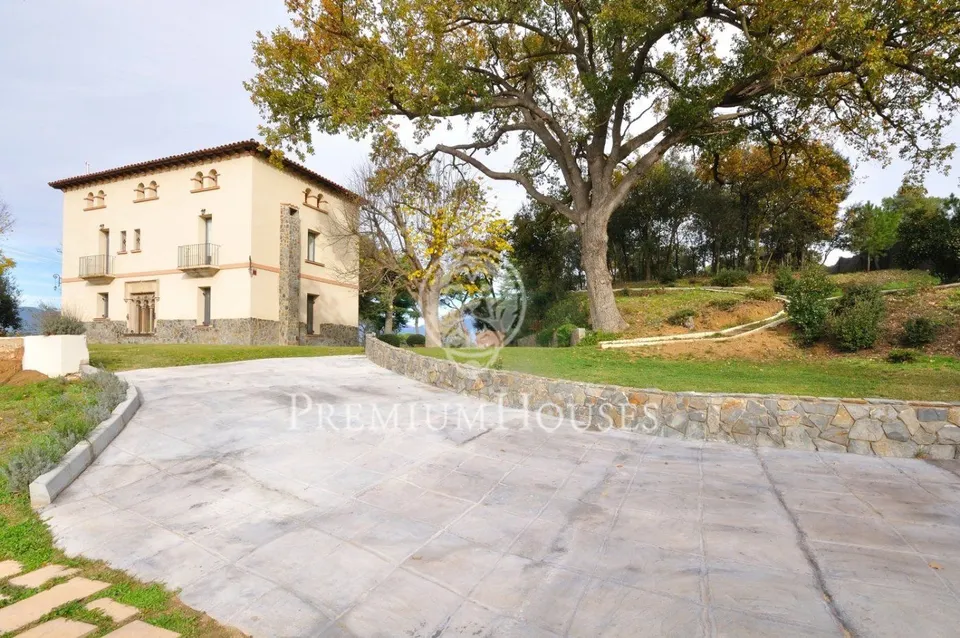 Casa señorial reformada en Llinars del Vallés