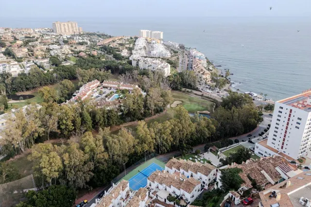 Ático Dúplex en venta en Torrequebrada - foto 2