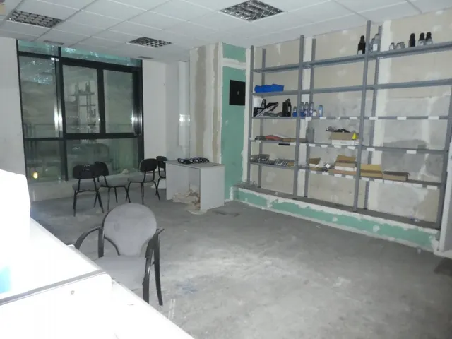 LOCAL COMERCIAL EN ALQUILER. PRECIO NEGOCIABLE! — 17