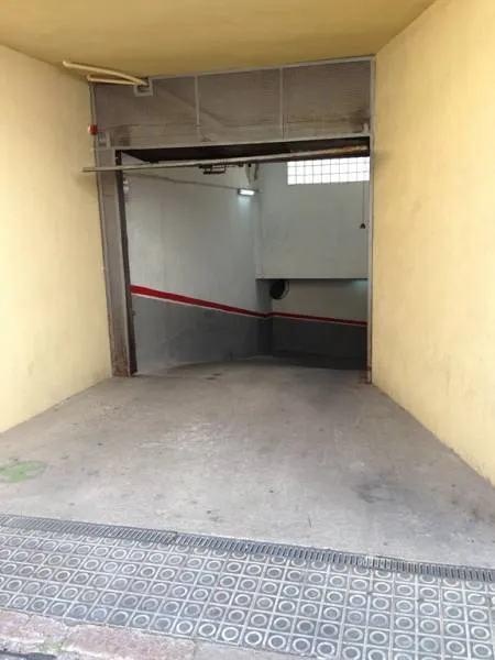 Dos plazas de garaje en venta en Vilanova i la Geltrú, centro