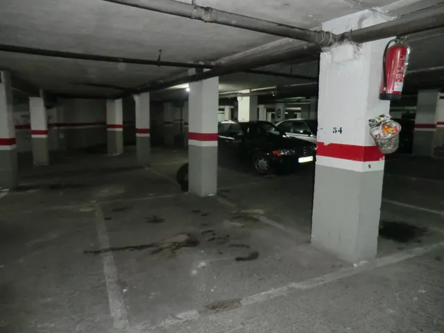 Plaza de garaje en venta en San Blas — 3