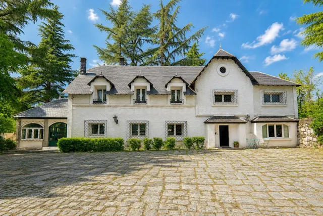UNA CASA PRECIOSA CON CARÁCTER ÚNICO EN EL BOALO - foto 2